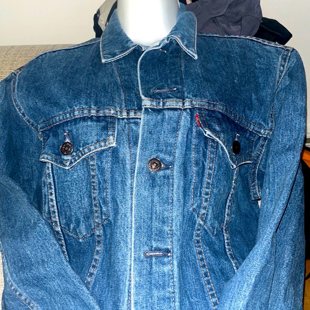 Levi’s - Picture 1 of 12